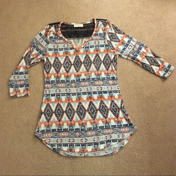 NWOT Bobbie Brooks tribal print 3/4 sleeve top - Picture 1 of 3